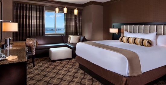 Luxurious Hotel Rooms & Suites in Biloxi | Golden Nugget Biloxi