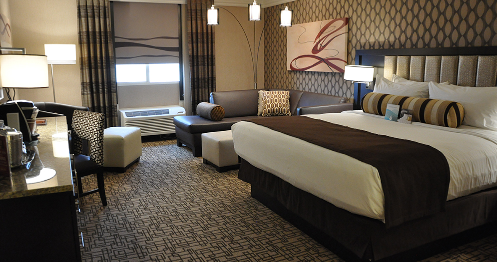 Gold Tower King Room - Golden Nugget Las Vegas