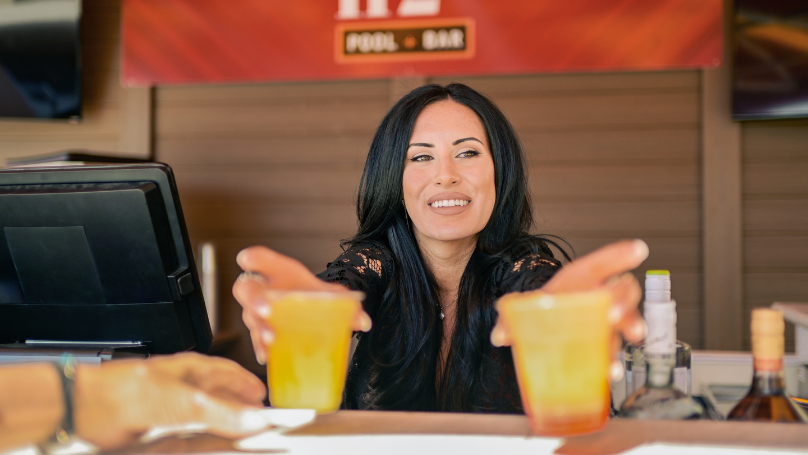 H2O Bar | Golden Nugget Laughlin